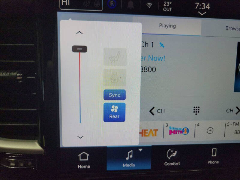 2026 Chrysler Pacifica Select