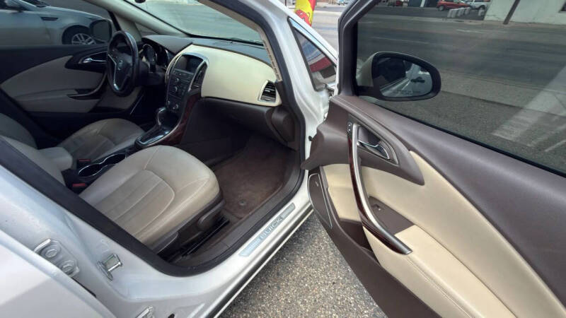 2012 Buick Verano Leather Group