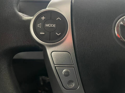 2013 Toyota Prius c Two