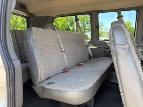 2017 Chevrolet Express LS 2500