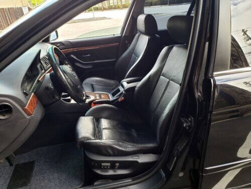 2003 BMW 5 Series 525i