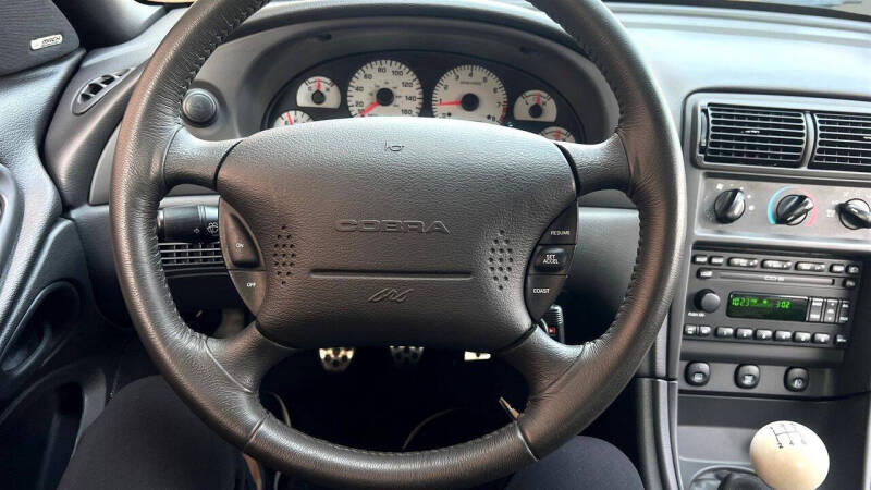 2001 Ford Mustang SVT Cobra