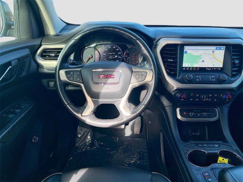 2022 GMC Acadia Denali