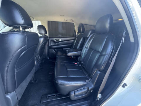 2018 Nissan Pathfinder SL