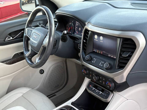 2021 GMC Acadia Denali