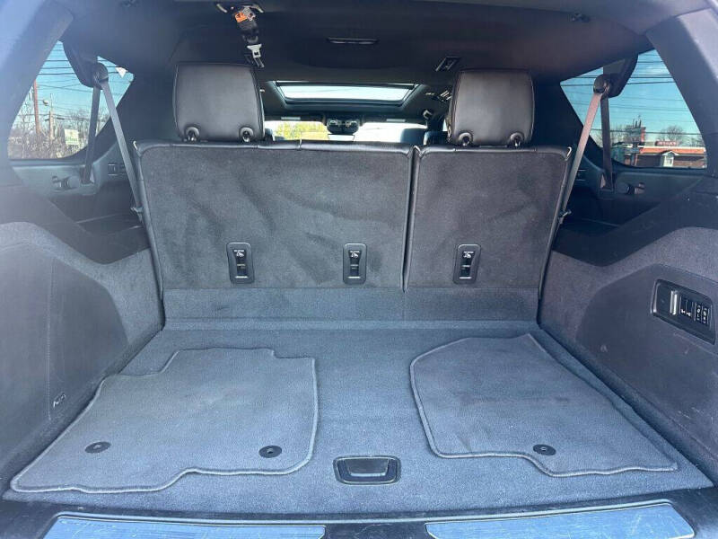 2022 Cadillac Escalade ESV Premium Luxury