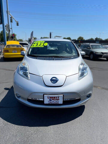 2011 Nissan LEAF SL