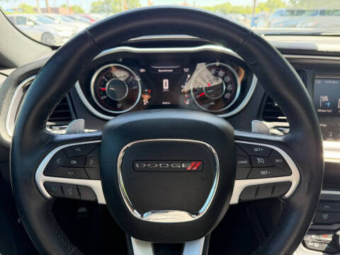 2015 Dodge Challenger SXT Plus