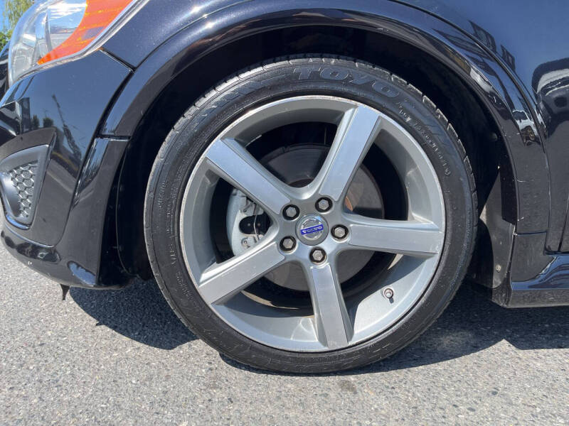 Used 2011 Volvo C30 R-Design with VIN YV1672MK1B2233335 for sale in Edmonds, WA