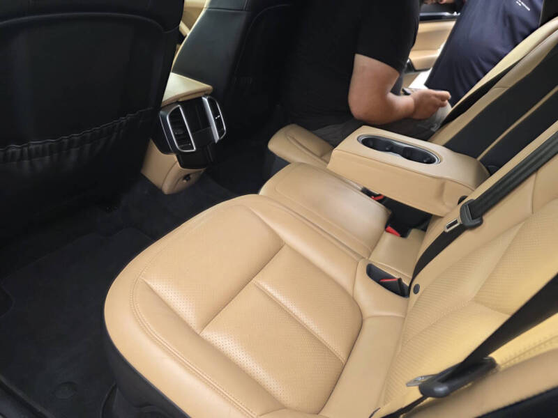 2017 Porsche Cayenne S