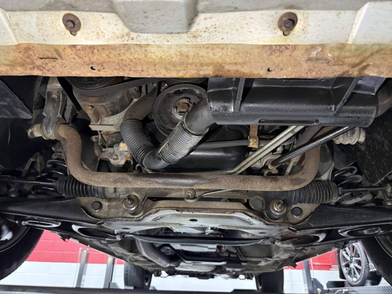 1988 Ford Thunderbird 37