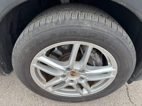 2018 Porsche Cayenne Platinum Edition