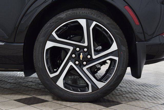 2026 Chevrolet Equinox EV LT 2