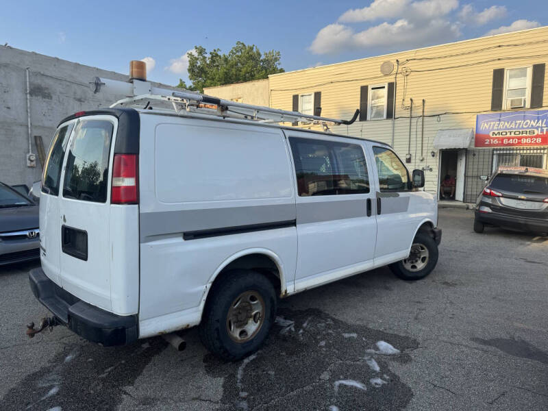 2011 Chevrolet Express 2500