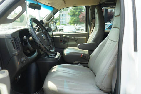 2017 Chevrolet Express LS 3500