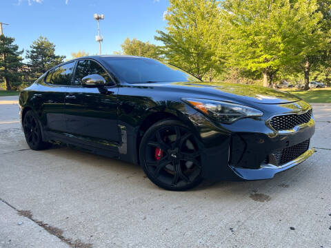 2019 Kia Stinger for sale at Raptor Motors in Chicago IL