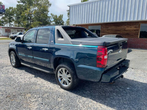 2007 Chevrolet Avalanche for sale at Cenla 171 Auto Sales in Leesville LA