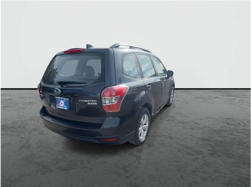 2016 Subaru Forester 2.5i