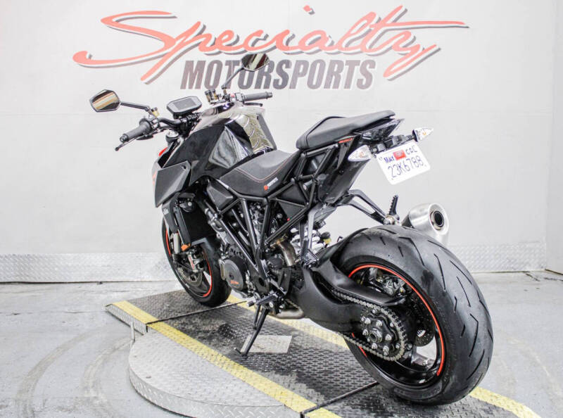 2017 KTM 1290 Super Duke R
