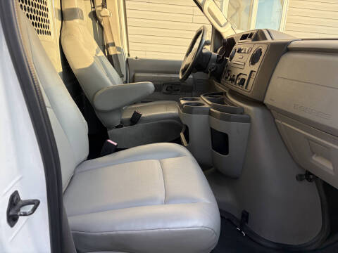 2011 Ford E-Series E-150