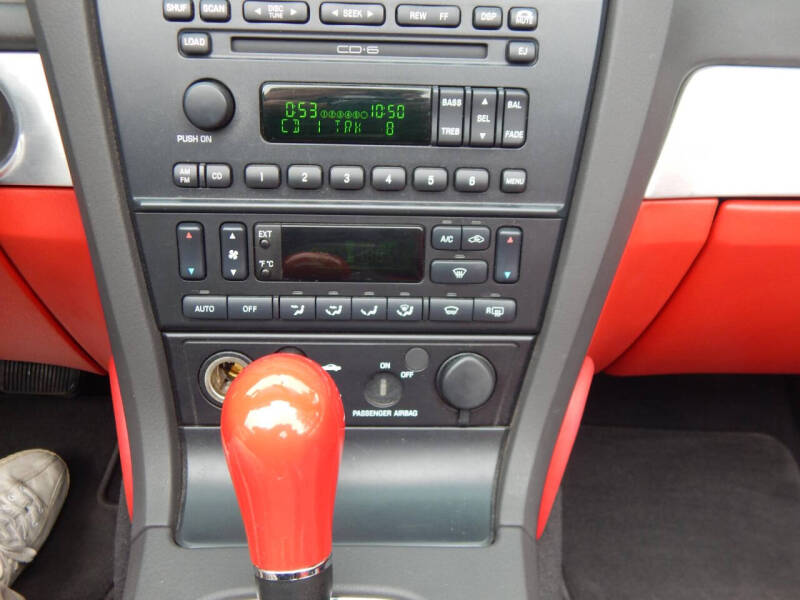 2002 Ford Thunderbird Deluxe