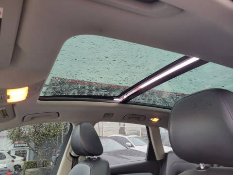 2012 Audi Q5 3.2 quattro Premium Plus