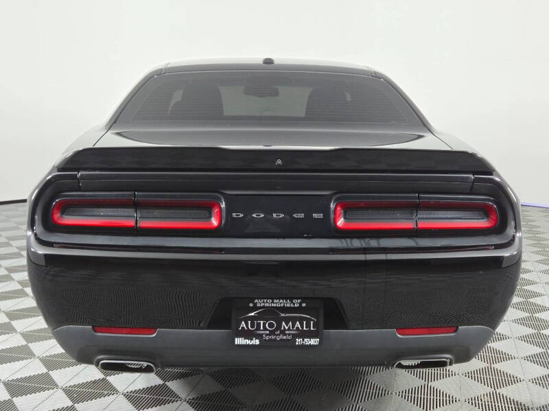 2018 Dodge Challenger SXT