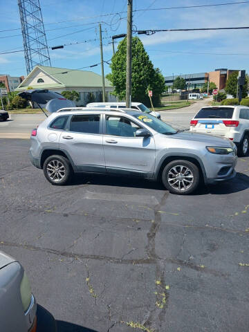 2019 Jeep Cherokee Latitude Plus Photo