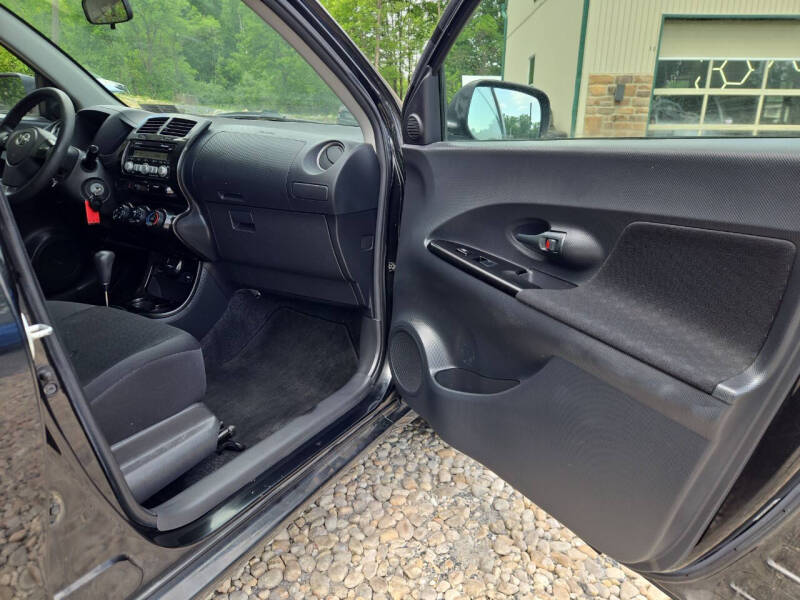 2009 Scion xD