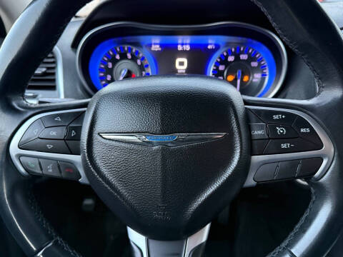 2016 Chrysler 300 Limited