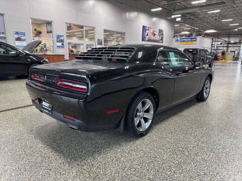 2015 Dodge Challenger SXT