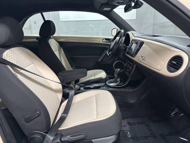 2019 Volkswagen Beetle Convertible 2.0T SE