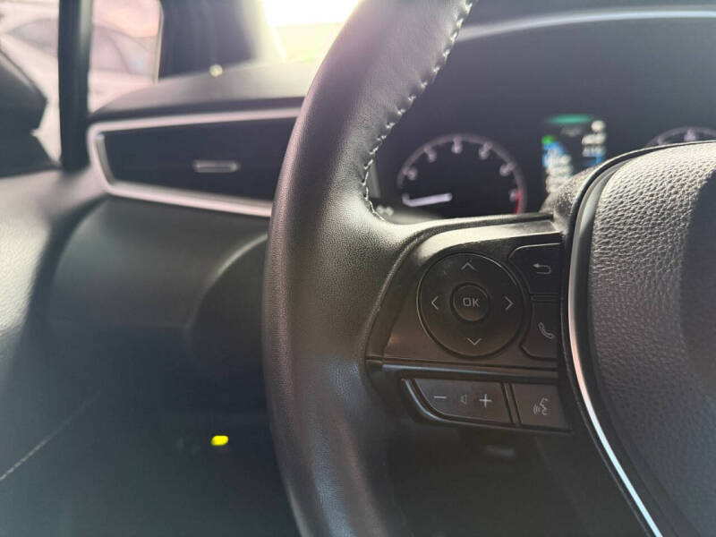 2023 Toyota Corolla Hatchback SE