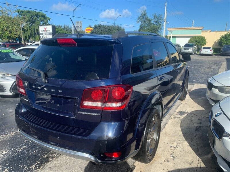 2018 Dodge Journey Crossroad