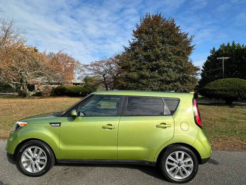 2017 Kia Soul +