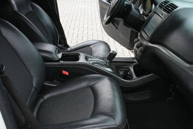 2018 Dodge Journey Crossroad