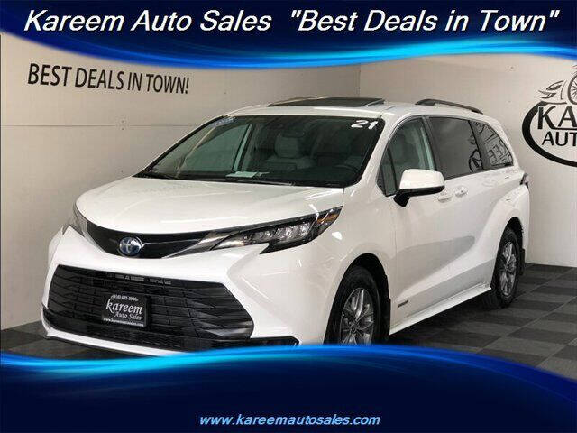 2021 Toyota Sienna LE 8-Passenger