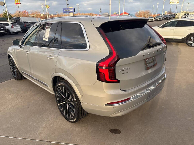 2025 Volvo XC90 B6 Plus Bright Theme 7P