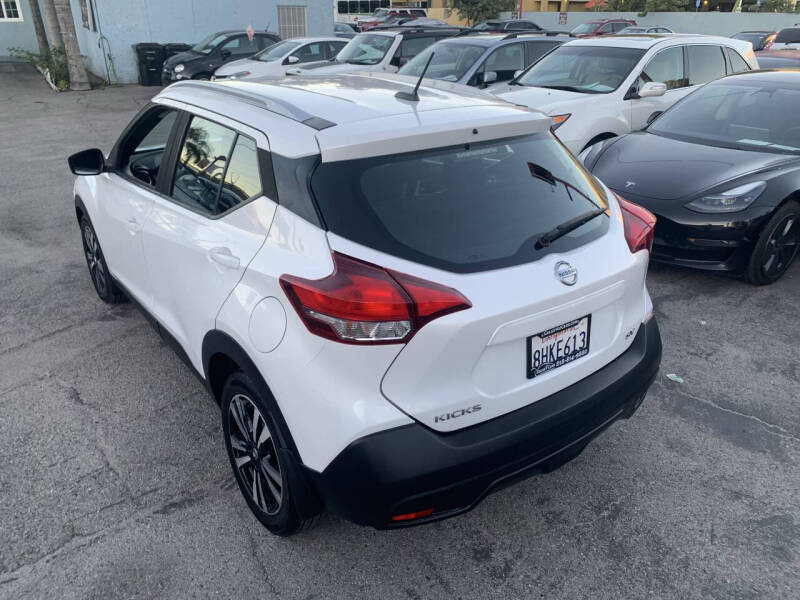 2018 Nissan Kicks SV
