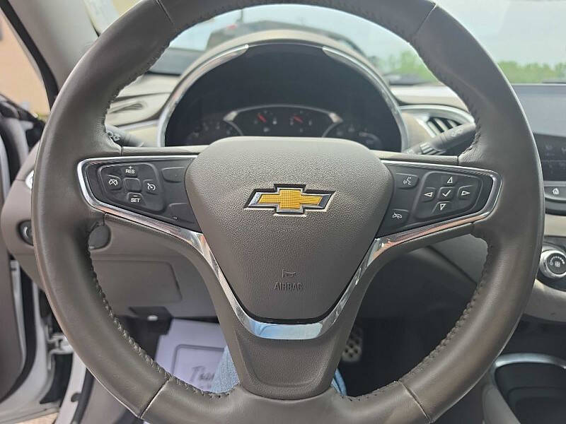 2017 Chevrolet Malibu LT