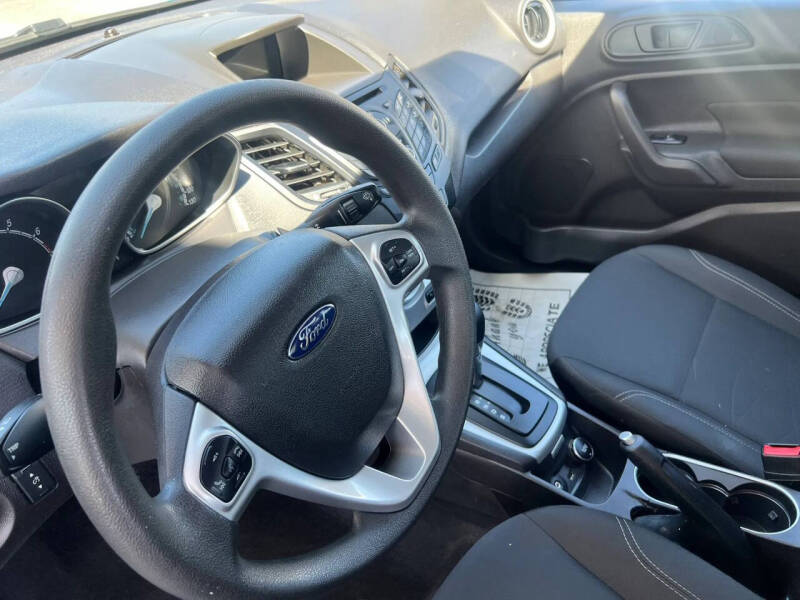 2017 Ford Fiesta SE
