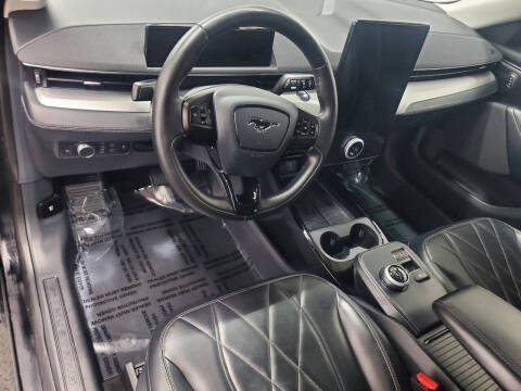 2021 Ford Mustang Mach-E Select