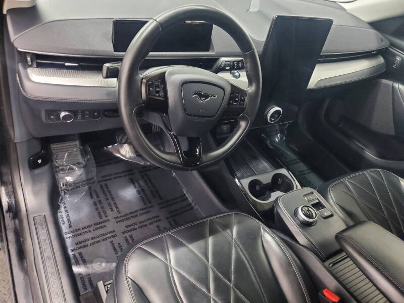 2021 Ford Mustang Mach-E Select