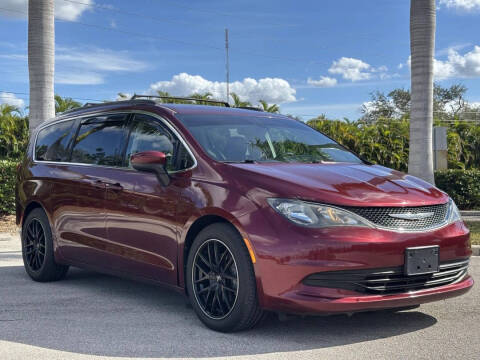 2017 Chrysler Pacifica Touring