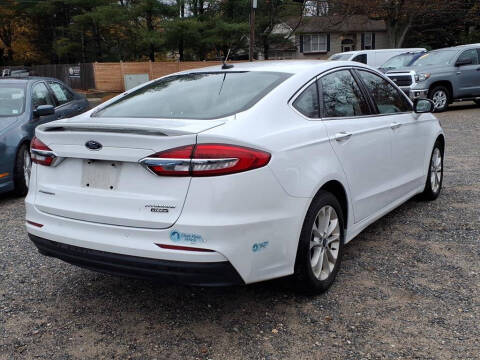 2020 Ford Fusion Energi Titanium