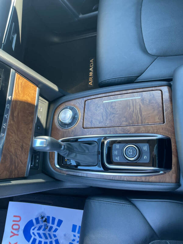 2024 Nissan Armada SL