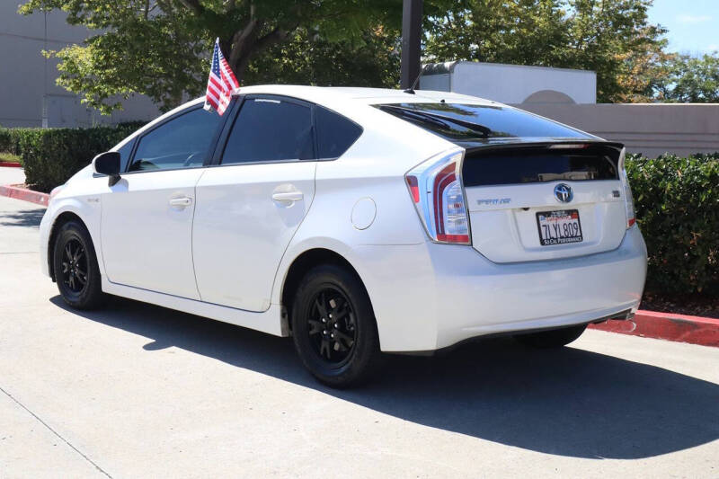 2015 Toyota Prius Two