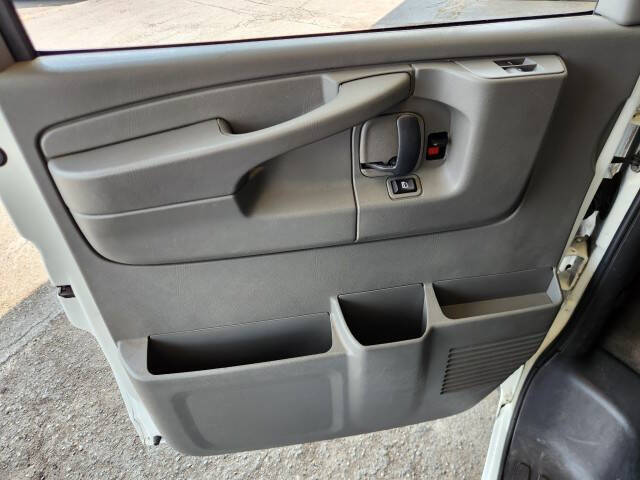 2011 Chevrolet Express LT 2500