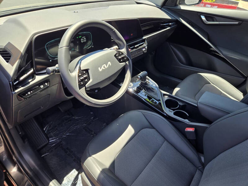 2025 Kia Niro EX
