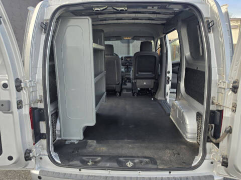2017 Nissan NV200 SV